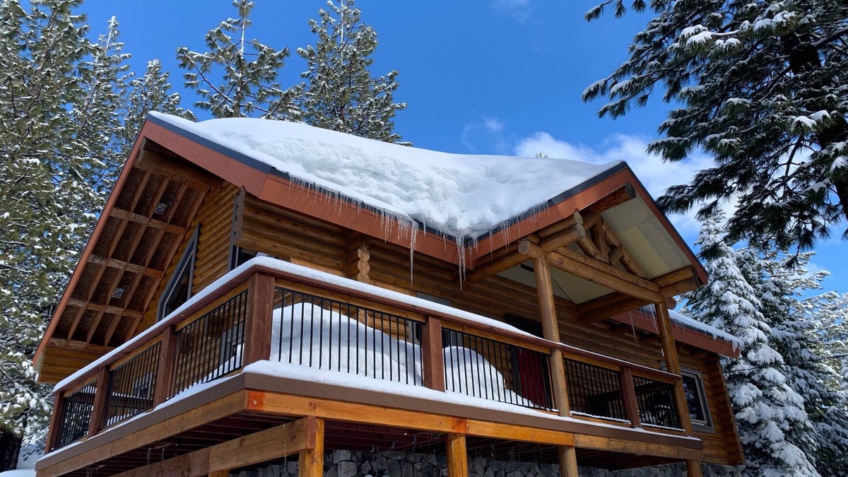 Alta House | Skyline Cabin - 3 Story Log Cabin in the Sierras