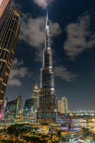 Mirdif House | Skyline Serenity Breathtaking Full Burj Khalifa View from a High Floor 3905