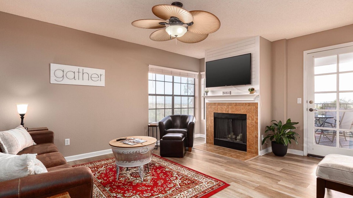 Tucson Condo | Skyline View, City & Mountain Views, Golf nearby, bicycling, swimming pool