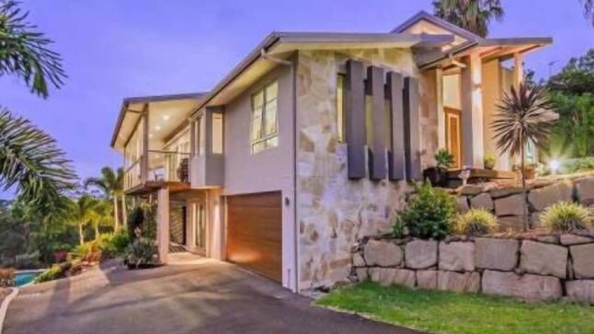 Worongary House | Skyline views and tranquility