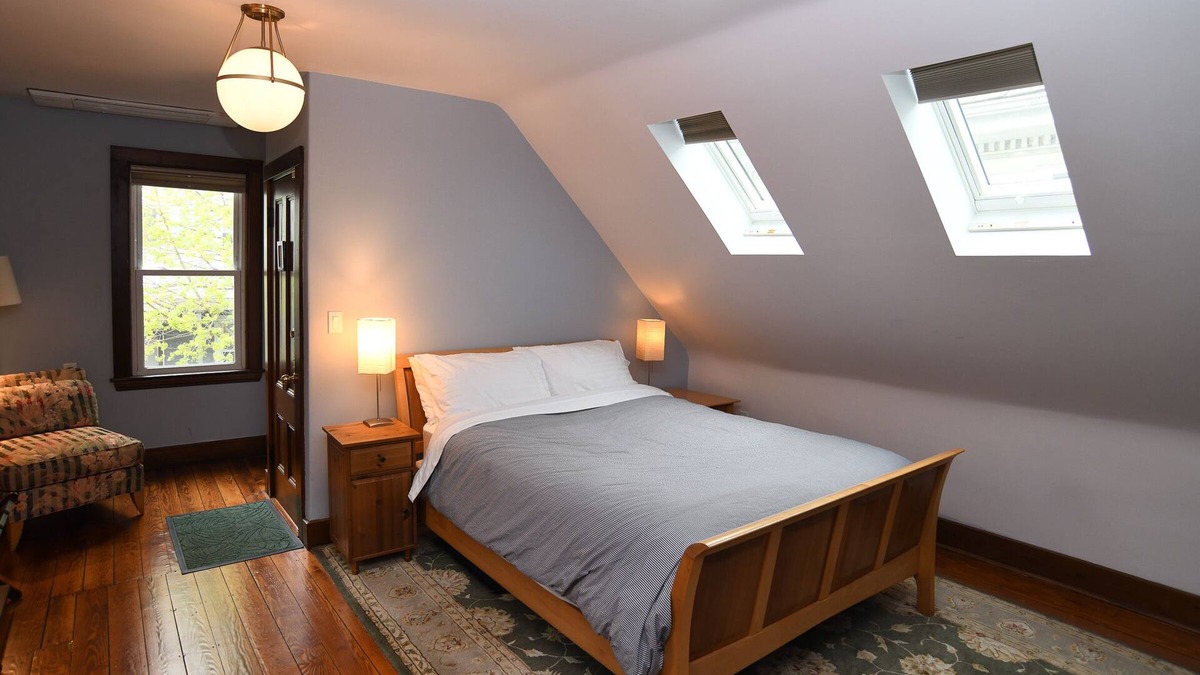 Egleston Square House | Skylit Suite in Musical home