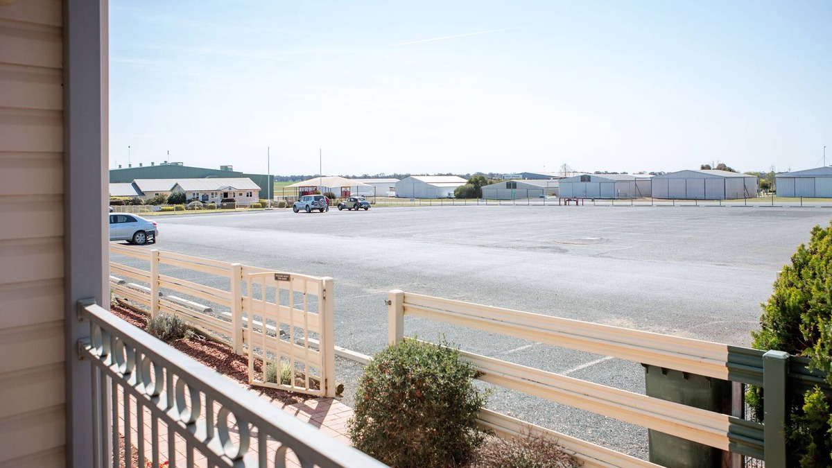 Temora Hotel | SkyLodge Temora
