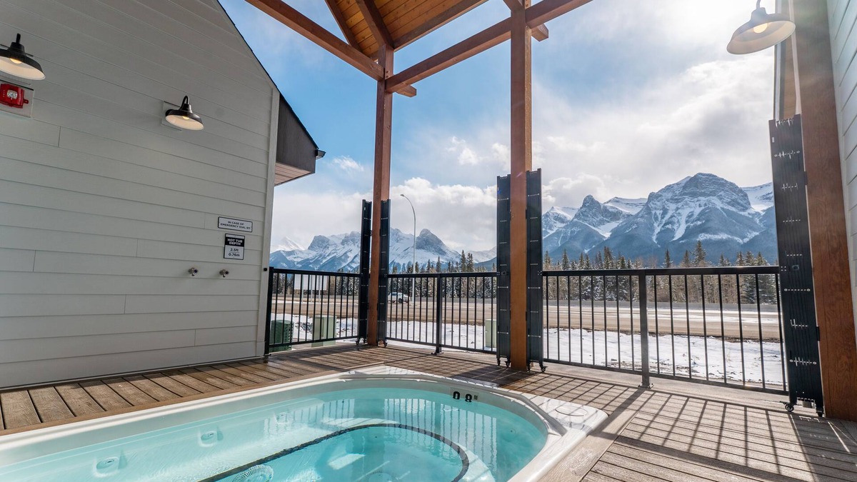 Harvie Heights Condo | Skyridge 401 by Canmore Premier