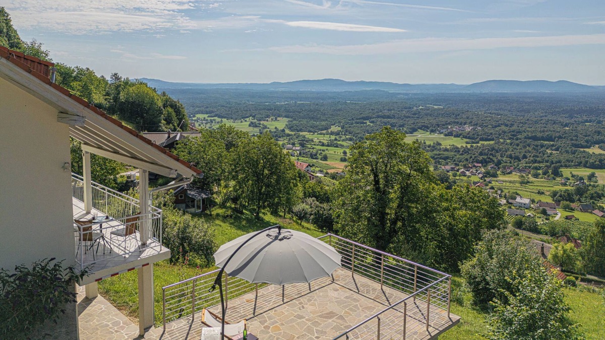 Semic Villa | SkyView Villa, Semič, Slovenia
