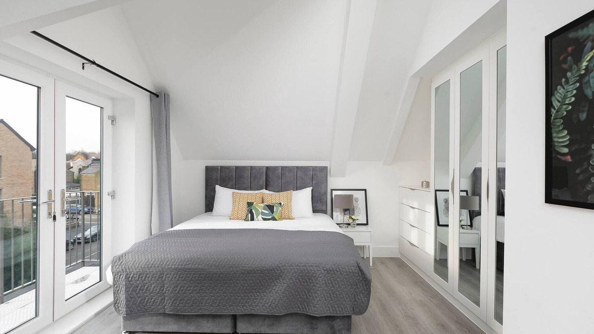 Enfield Apartment | Skyvillion -vineyard Court- Enfield 1bed Wbalcony