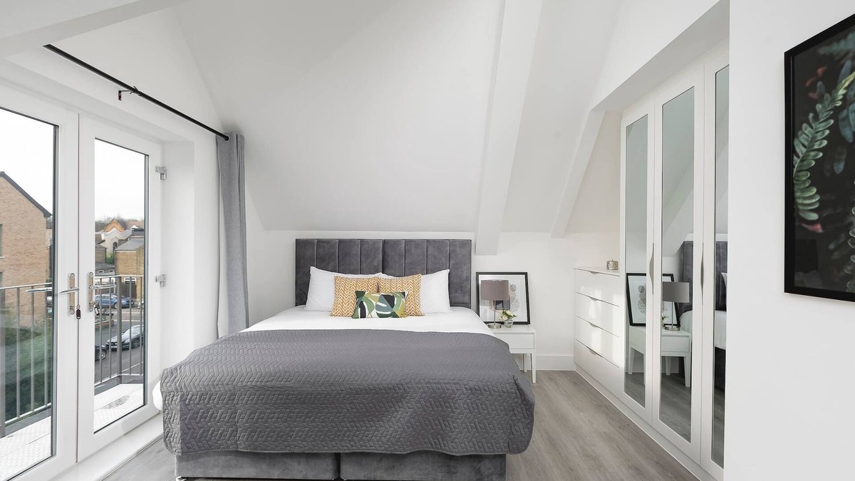 Enfield Apartment | Skyvillion -vineyard Court Enfield 1bed Wbalcony