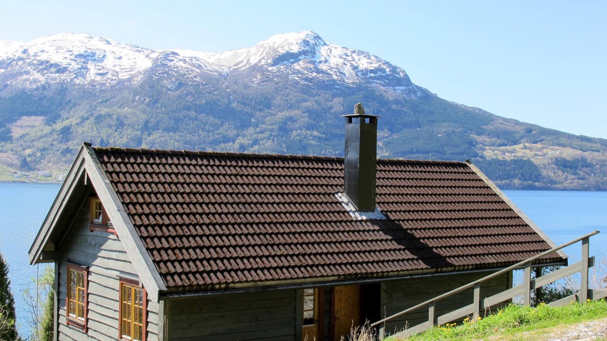 Vallavik House | Slåttenes by Interhome