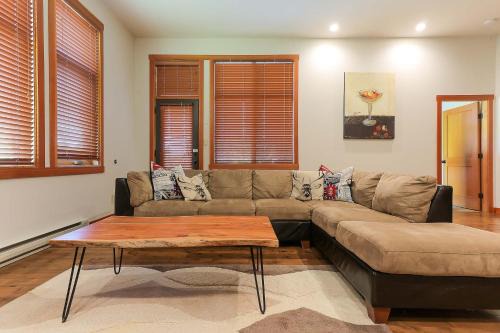 Rossland House | Slalom Creek 3 Bedroom