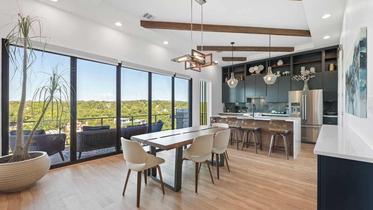 Apache Shores House | Sleek and Modern Home in Austin - 30 Day+ Rental