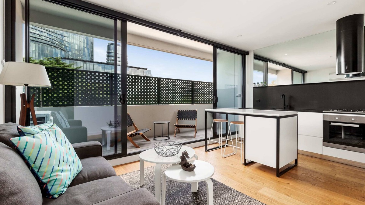 Windsor Apartment | Sleek and Modern in a Charming Location