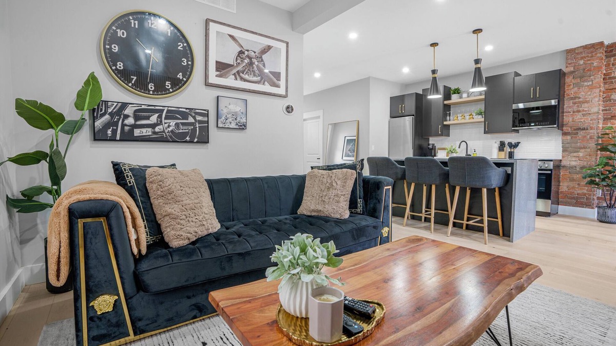Chatham-Kent Apartment | Sleek Brand New 1 Bedroom - Downtown Luxury!