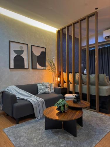 Downtown Apartment | Sleek Designer Studio at Knightsbridge Residences