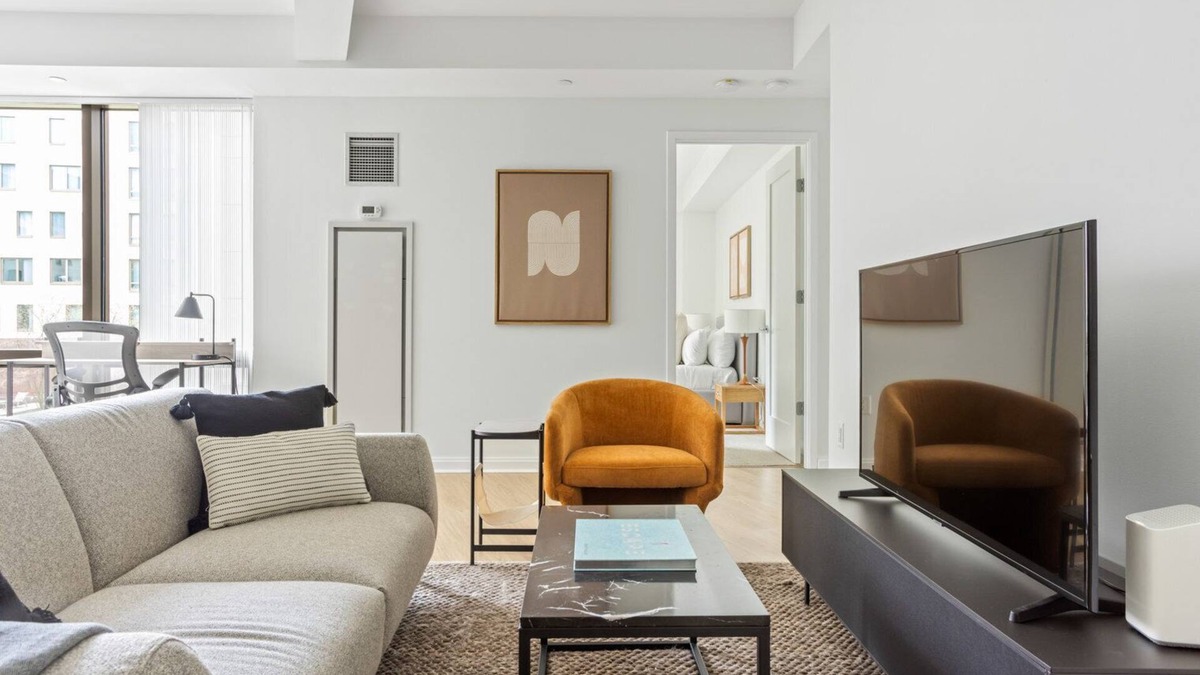 East Cambridge Apartment | Sleek Kendall Square 1BR w/Gym, W/D & Concierge, near MIT, by Blueground