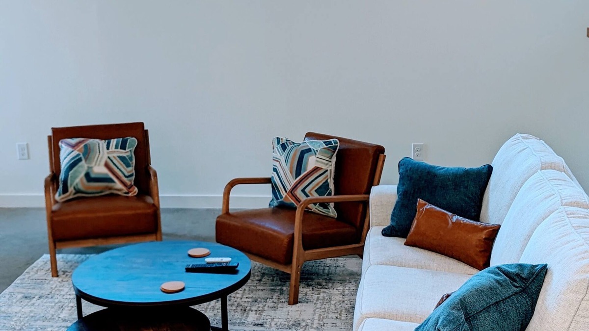 Brentwood Boat Rental | Sleek & Modern Austin Retreat - Close to UT & The Domain