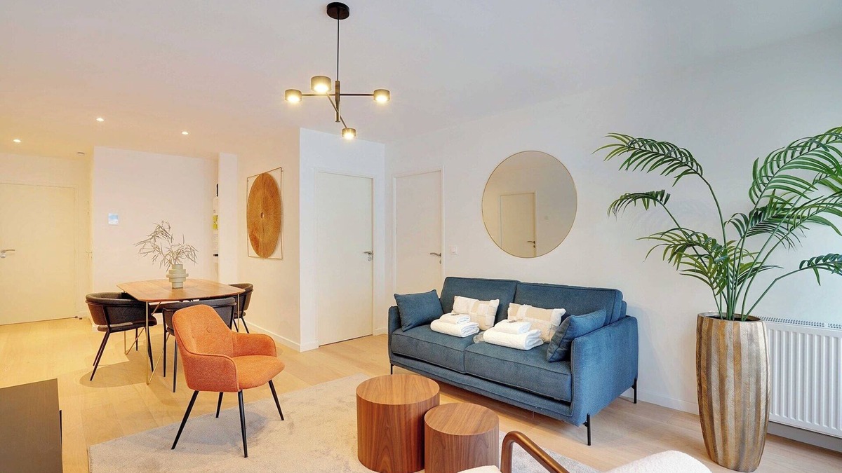 Levallois-Perret Apartment | Sleek & Refined Apartment - Levallois-Perret