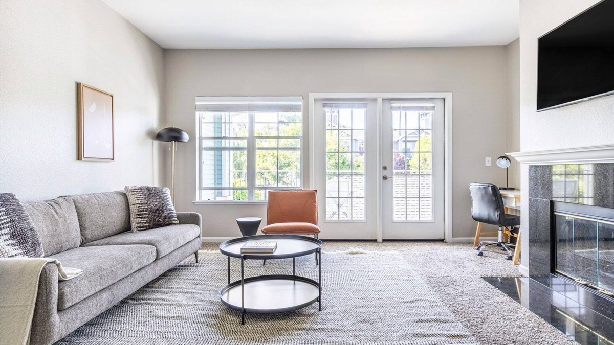 Santa Clara Apartment | Sleek Santa Clara 2BR w/W/D, Gym, Pool, walk to Safeway, by Blueground