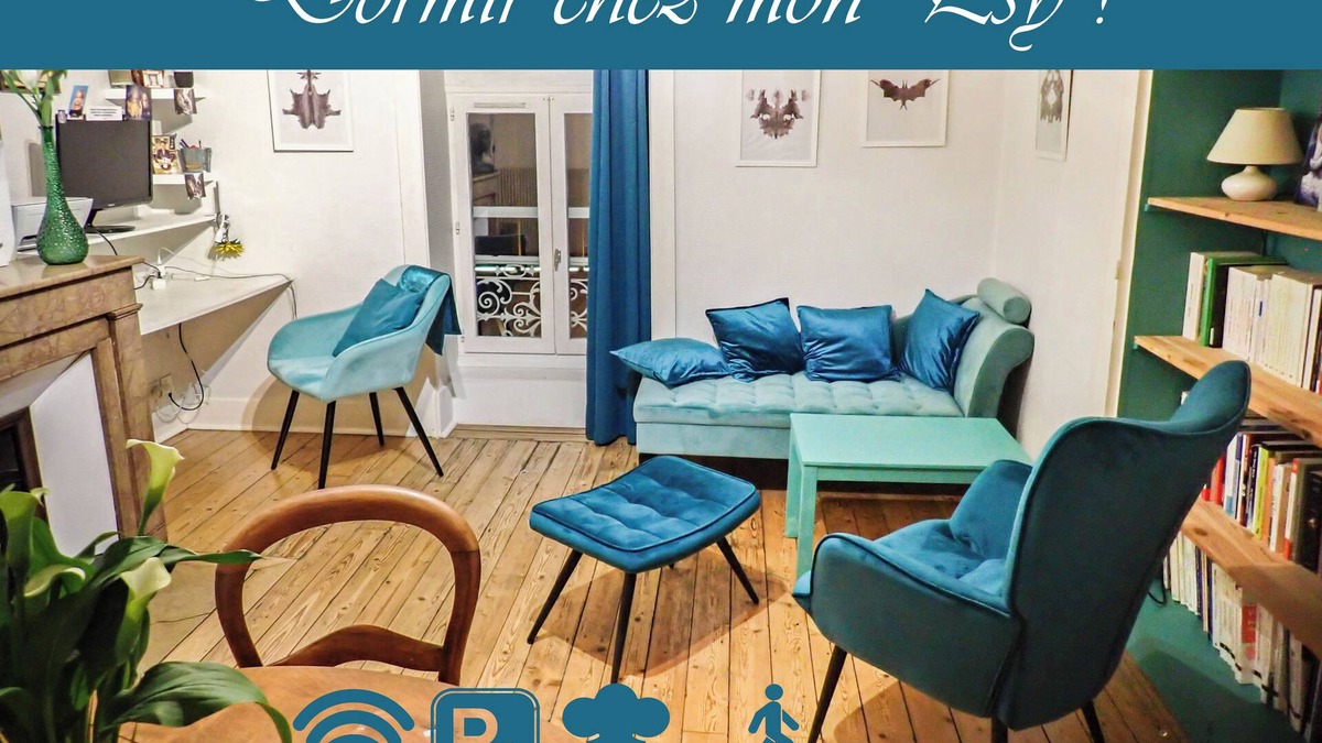 Prefecture Apartment | Sleep at a shrink's! Top originality! Charming furnished apartment in the heart of town