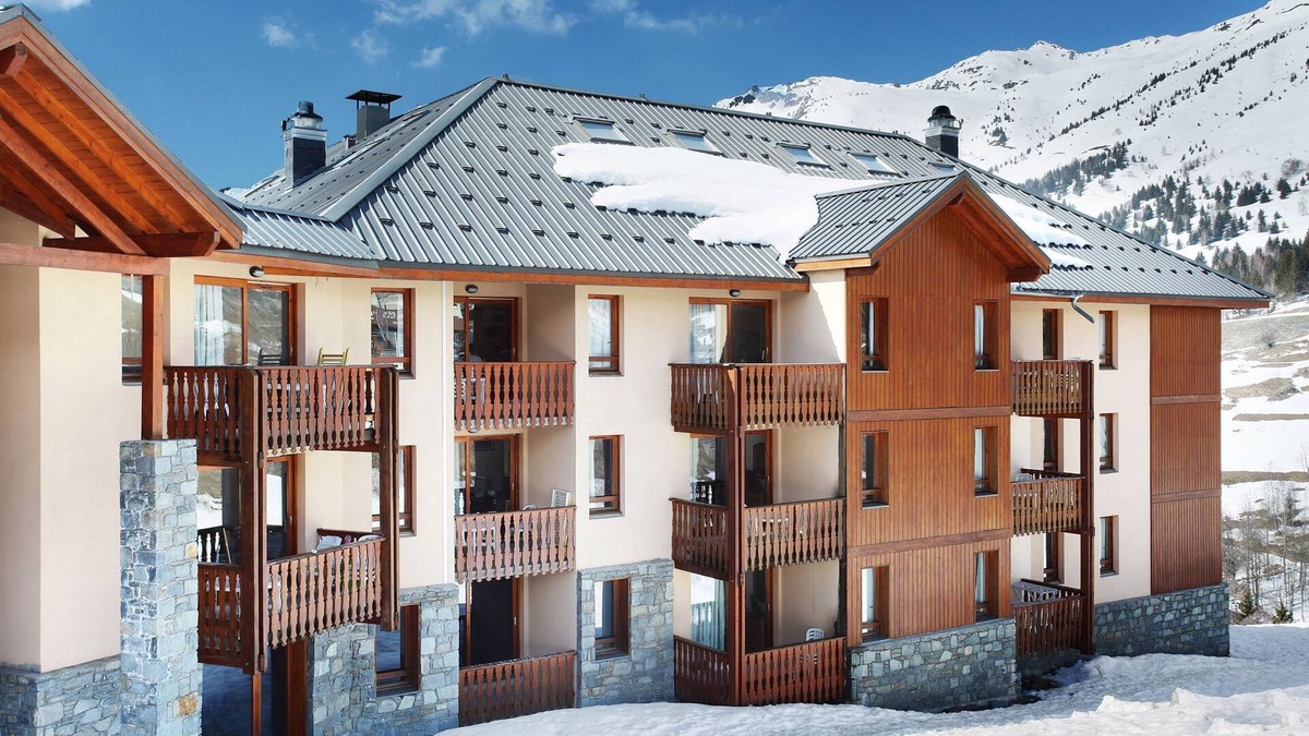 Saint-Francois-Longchamp Condo | Sleeps 6! 2 Bedrooms | Saint-François-Longchamp
