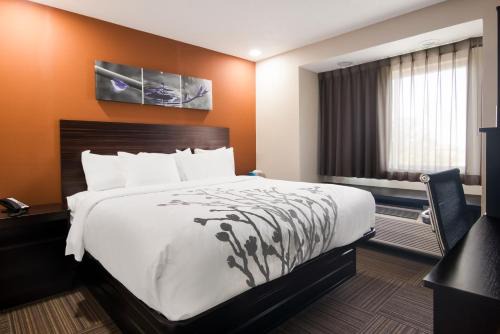 Erie Hotel | Sleep Inn Erie near Sports Center