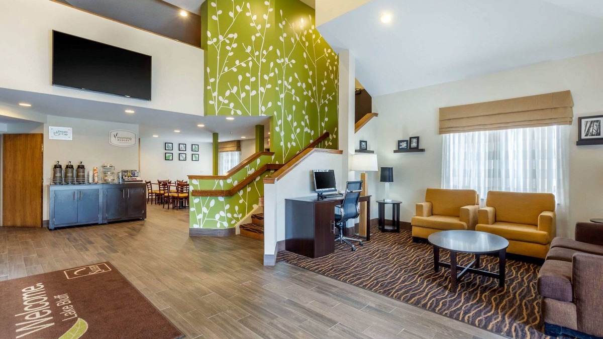 Lake Bluff Hotel | Sleep Inn near Great Lakes Naval Base