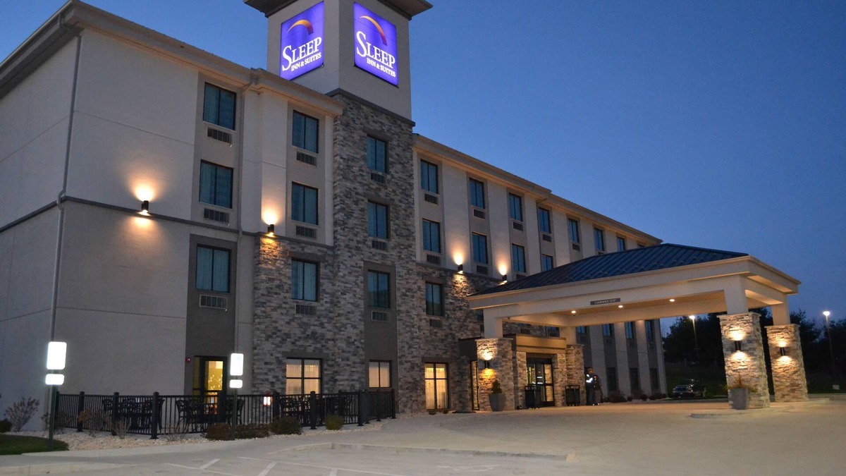 Lafferty Hotel | Sleep Inn & Suites Belmont/St. Clairsville