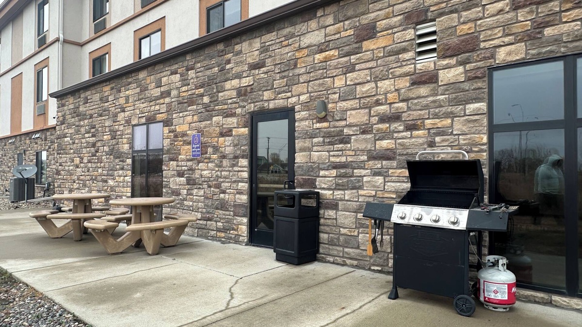 Fort Dodge Hotel | Sleep Inn & Suites Fort Dodge