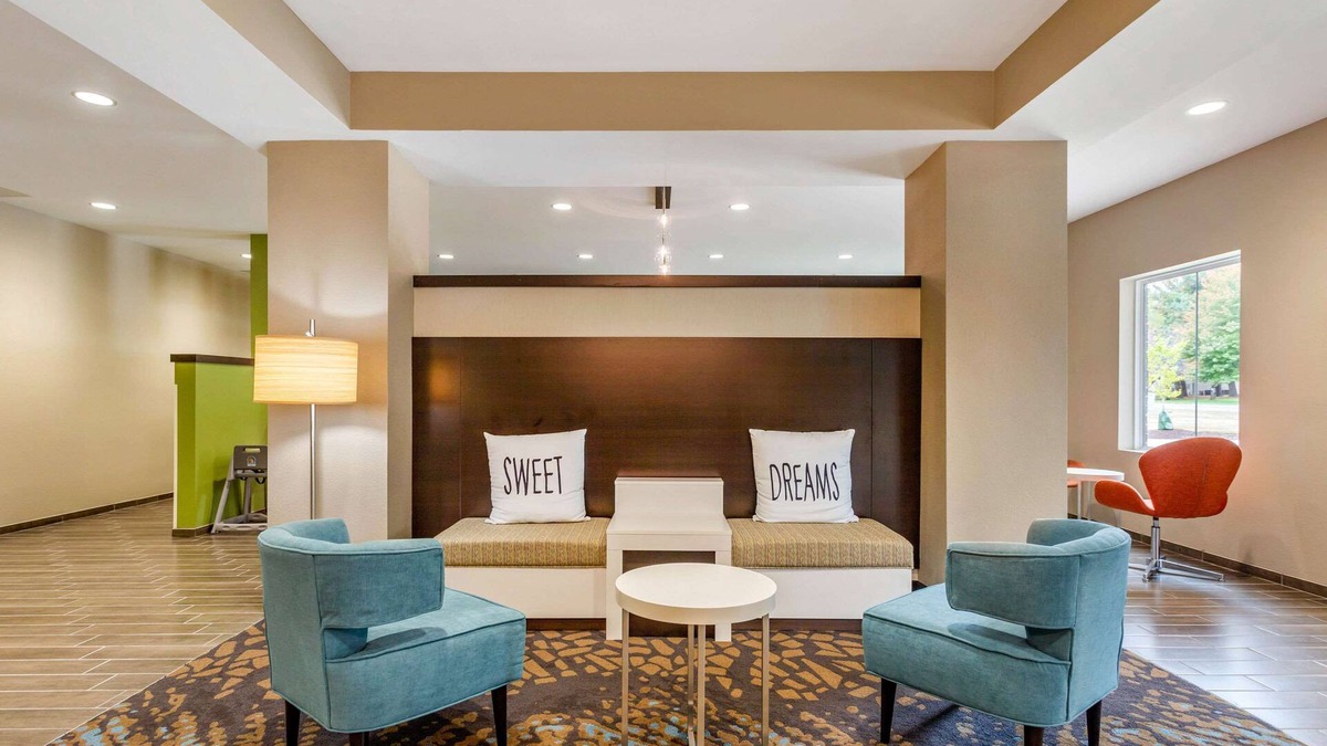 Gallatin Hotel | Sleep Inn & Suites Gallatin - Nashville Metro