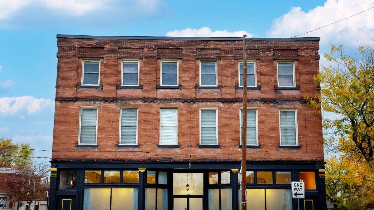 Shelby Park House | Sleep42 21Beds 15BR 10BA Super Stays Guesthouse