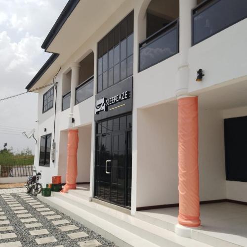 Afienya Hotel | Sleepeaze Hotel