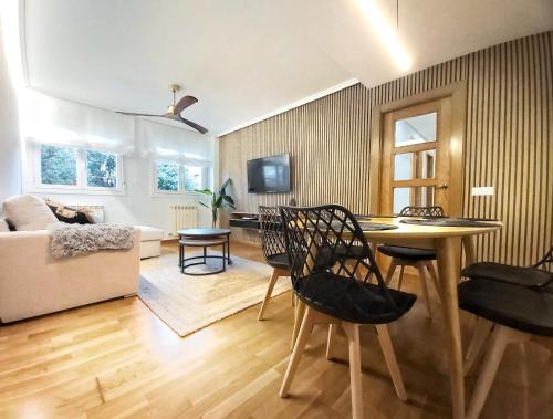 Haro Apartment | Sleeping & Living Haro