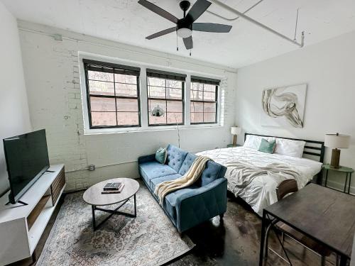 Old Town Apartment | Sleepover Charming 1BD 1BA Wichita Lofts