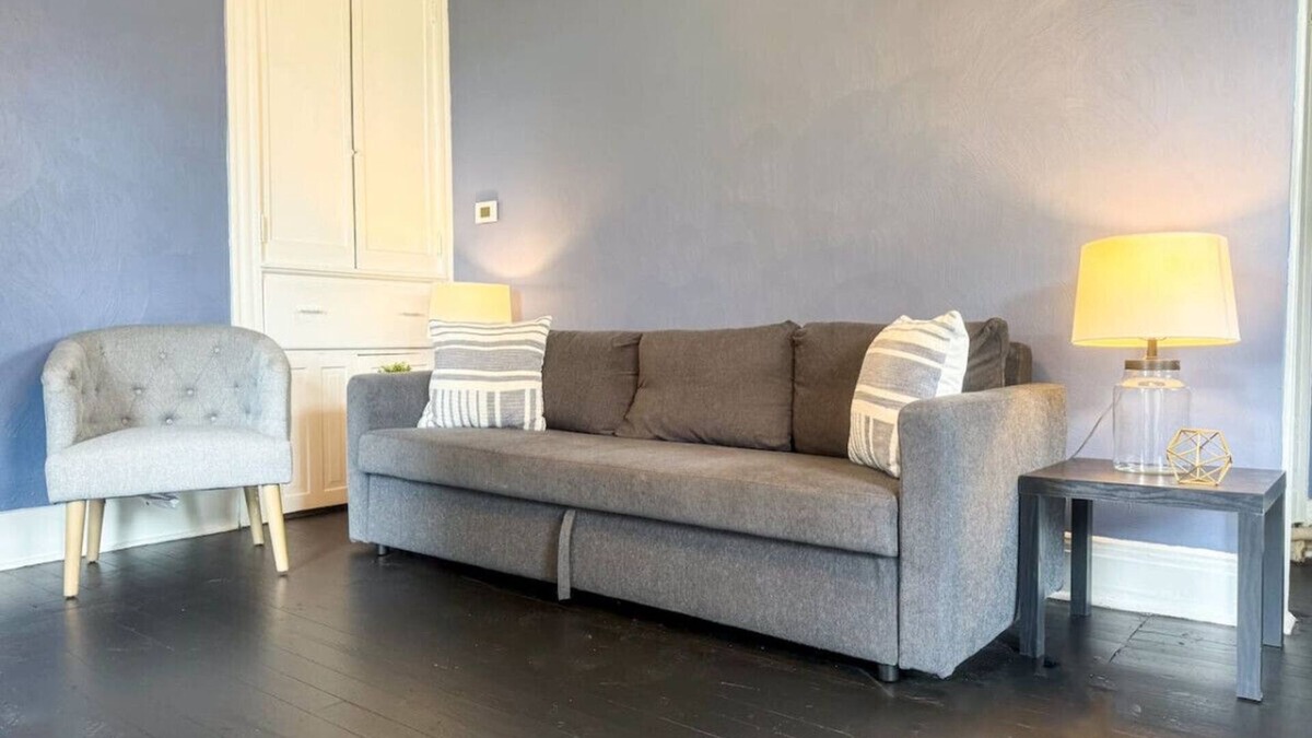 Charleroi House | Sleeps 12! Cozy Charleroi, Near Pittsburgh PA