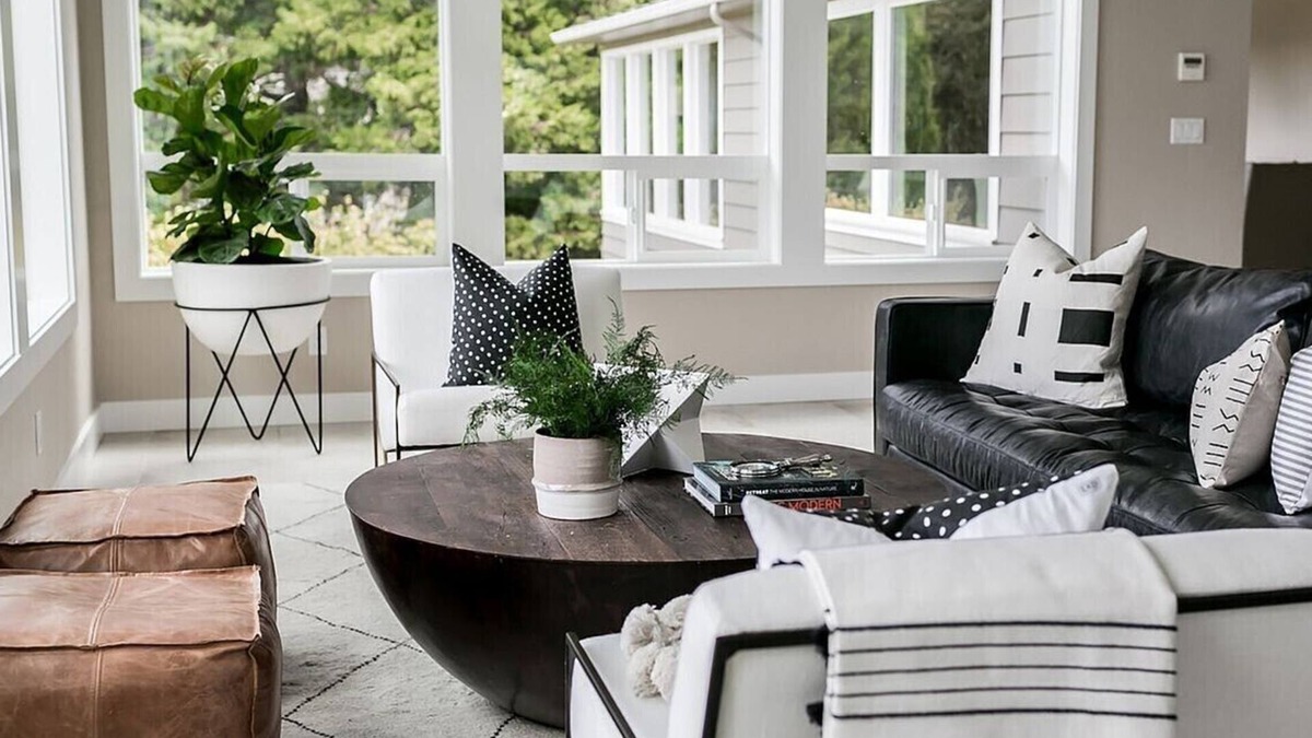 Corvallis House | Sleeps 12! Spectacular Modern Designer Home on Golf Course with Stunning Views