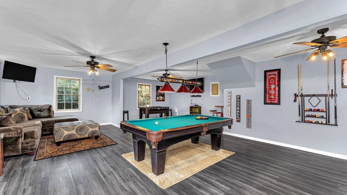 Augusta Apartment | Sleeps 20! Hot Tub - Walk to the Masters - Game Room - Gym