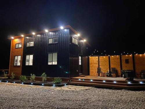 Beattyville House | Sleeps 5-6 Near RRG-Hot Tub-Nice Sunrise-Quiet