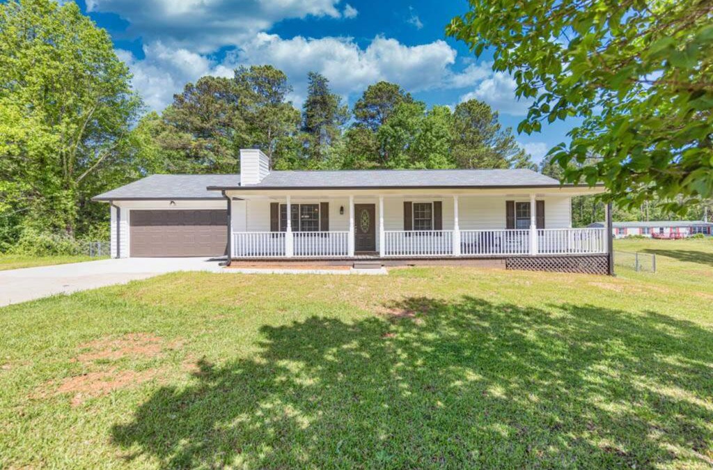 Buford House | Sleeps 8, Lake Lanier Hidden Gem