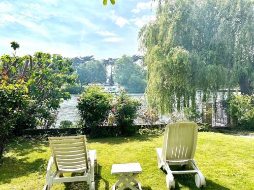 Wraysbury House | Sleeps 8 Thamefront Gem w PetsOK Free Parking