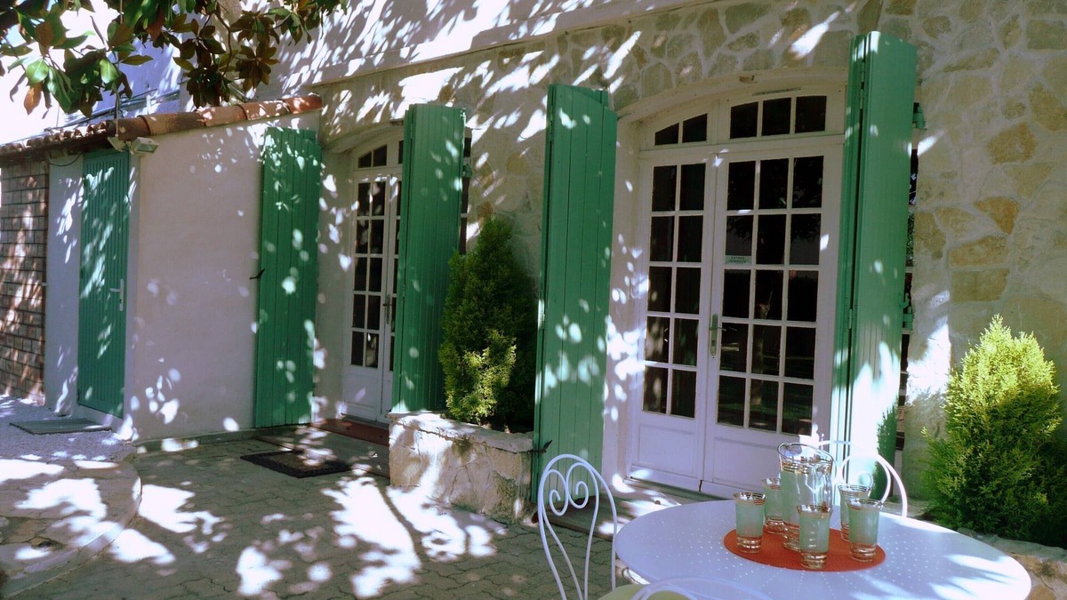 Port-Saint-Louis-du-Rhone House | Sleeps 4, ground floor apartment in a villa between the Rhône and the sea