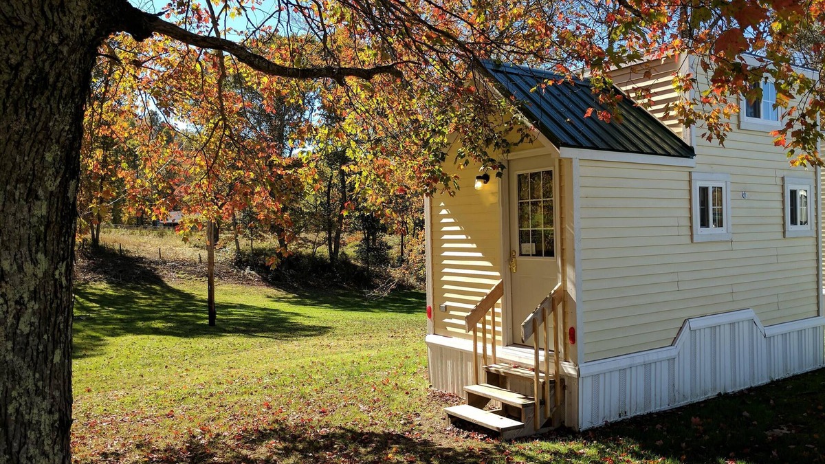 Lansing Hotel | Sleeps up to 2, electric, water, kitchenette, full bathroom, air conditioned/heated