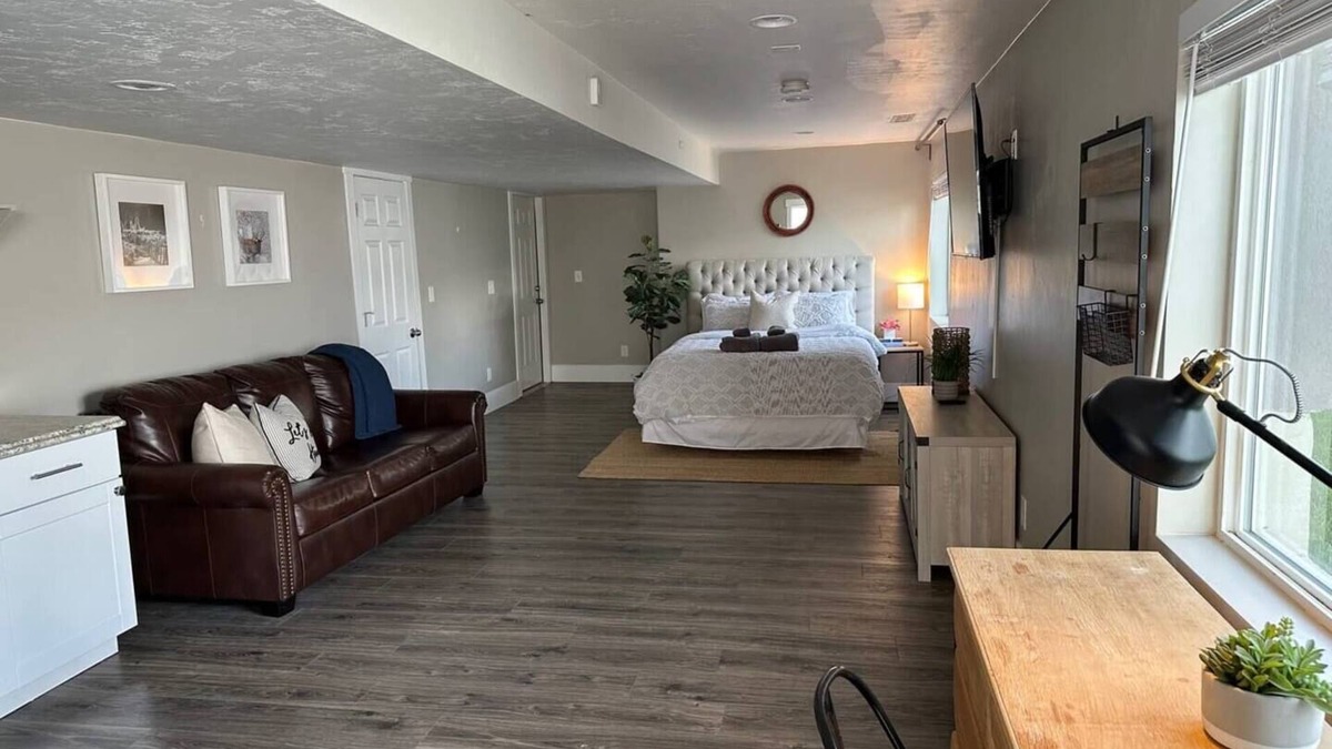 Vineyard Apartment | Sleepy Ridge Studio, Self Check-in, Free Parking