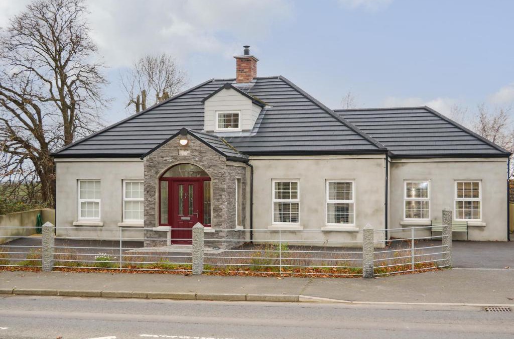 Downpatrick House | Sliabh Amharc