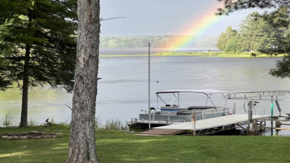 Butternut House | Slice of Heaven with 3,000' Shoreline on the "Crown Jewel" in the Northwoods