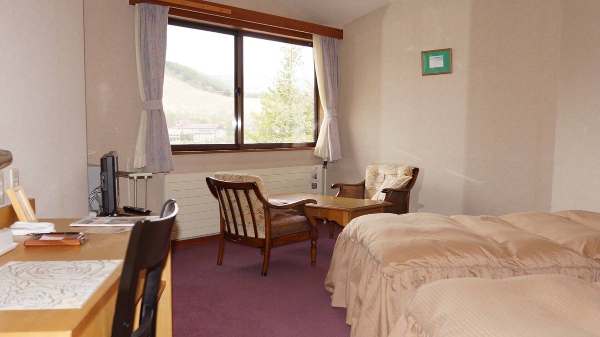 Kamisuwa Onsen House | Slightly spacious semidouble room 2 meals includ / Chino Nagano