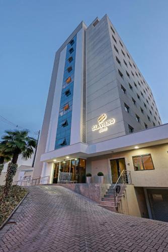 Jardim das Americas Hotel | Slim Curitiba Av das Torres