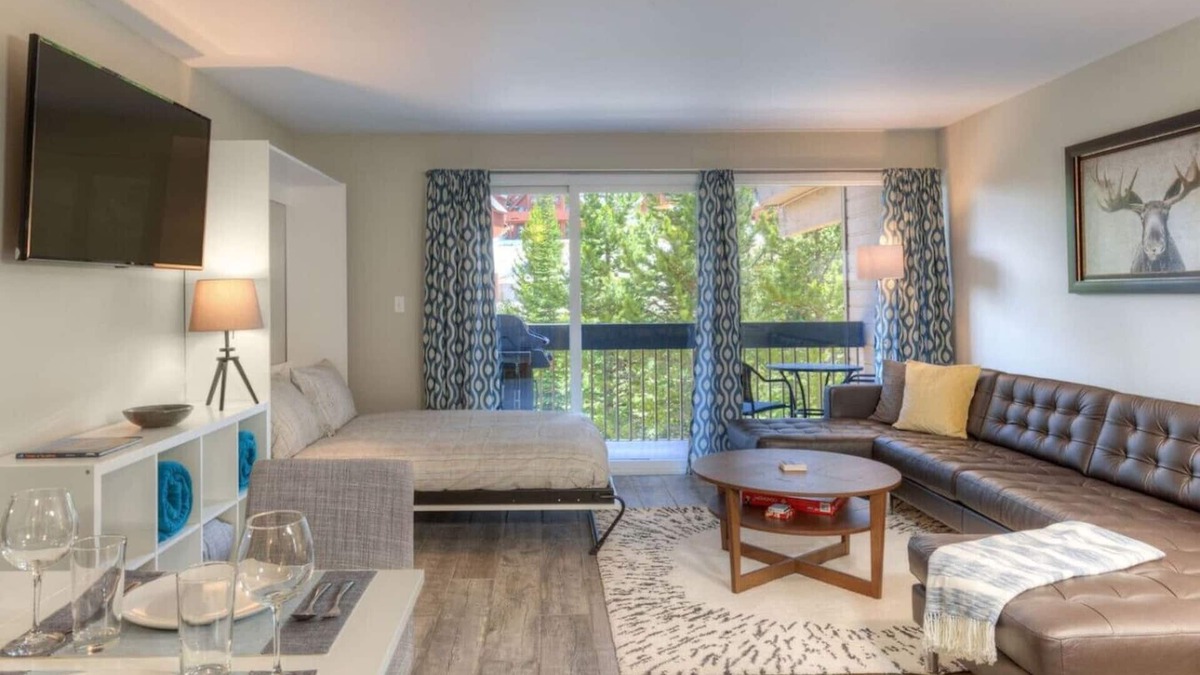 Big Sky Condo | Slope-Side 1 Bedroom, Walk to Chairlifts!