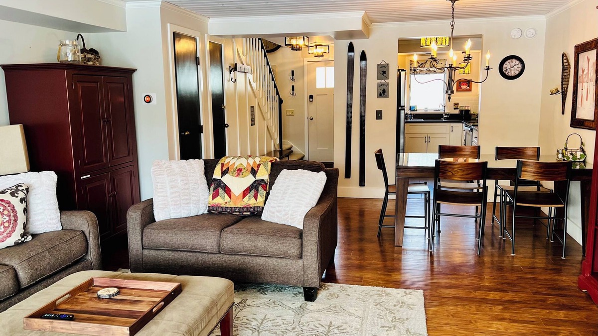 Stowe Area Condo | Slopeside Lodge -Ski In/Out at Tollhouse Lift & 3 Minutes to Stowe Mtn.