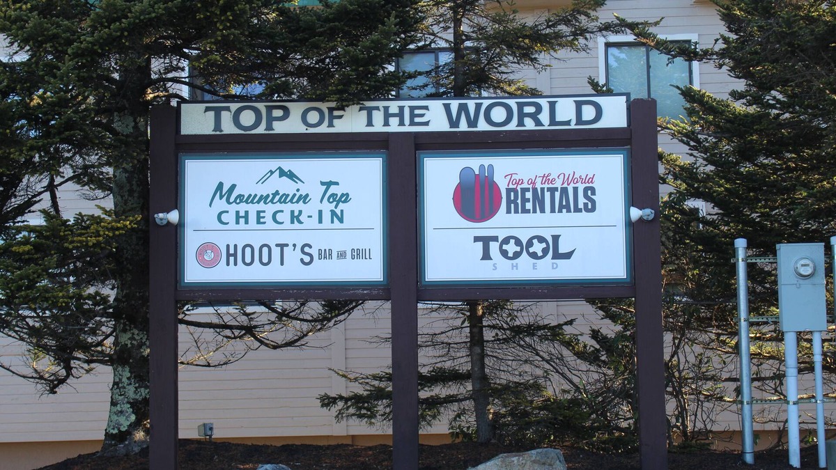 Snowshoe Condo | Slopeside ski in/out 1 bedroom condo with parking on site!