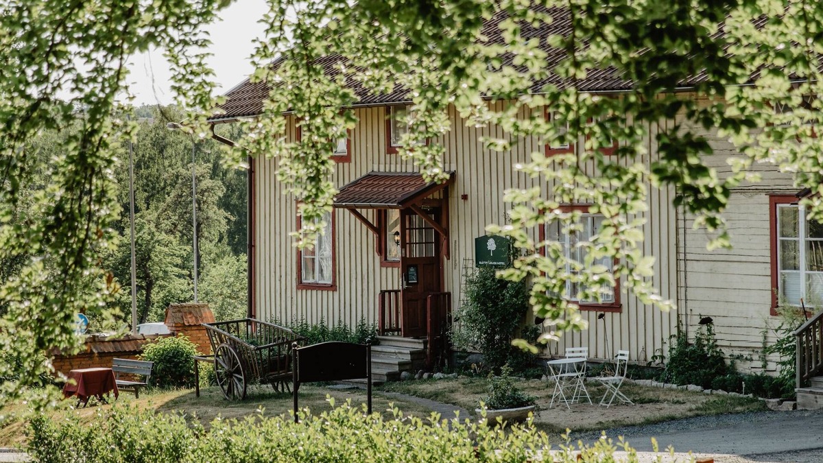 Huskvarna House | Slottsparken Motel