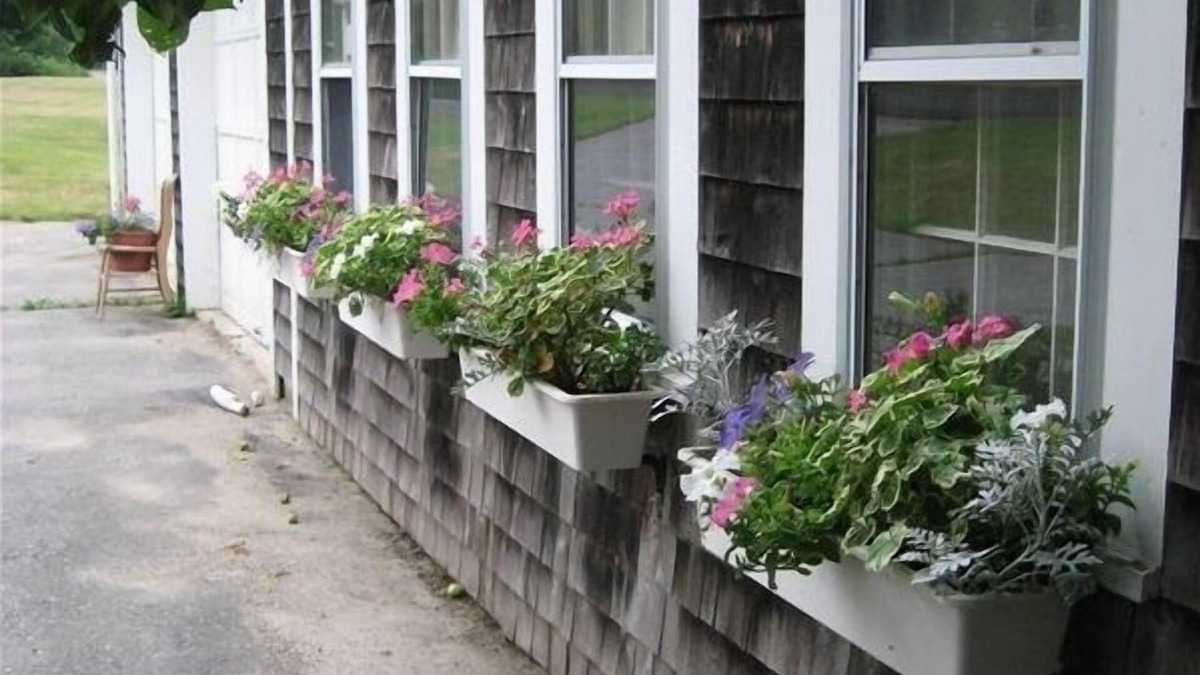 New Harbor House | Slow Down & Go Back in Time-Relax Completely in Our Maine Home