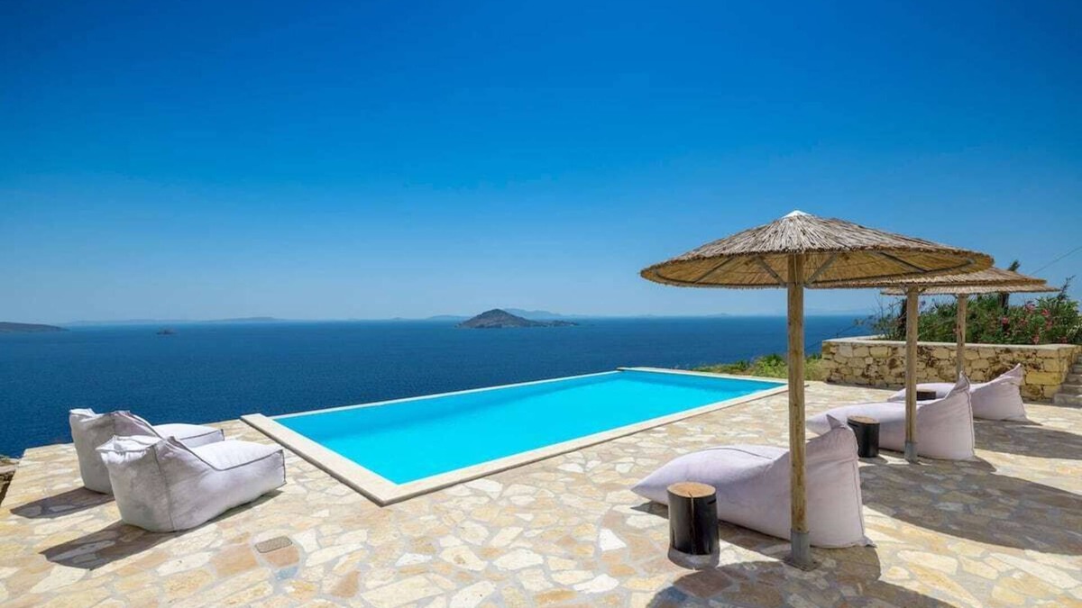 Sapsila House | Slow Luxury Patmos Hideaway with panorama and pool Villa Tatyana